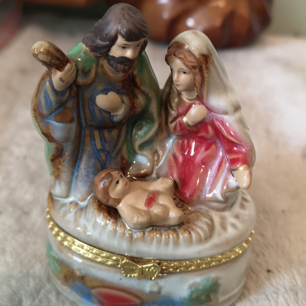 😄Vintage Nativity Scene Trinket Box